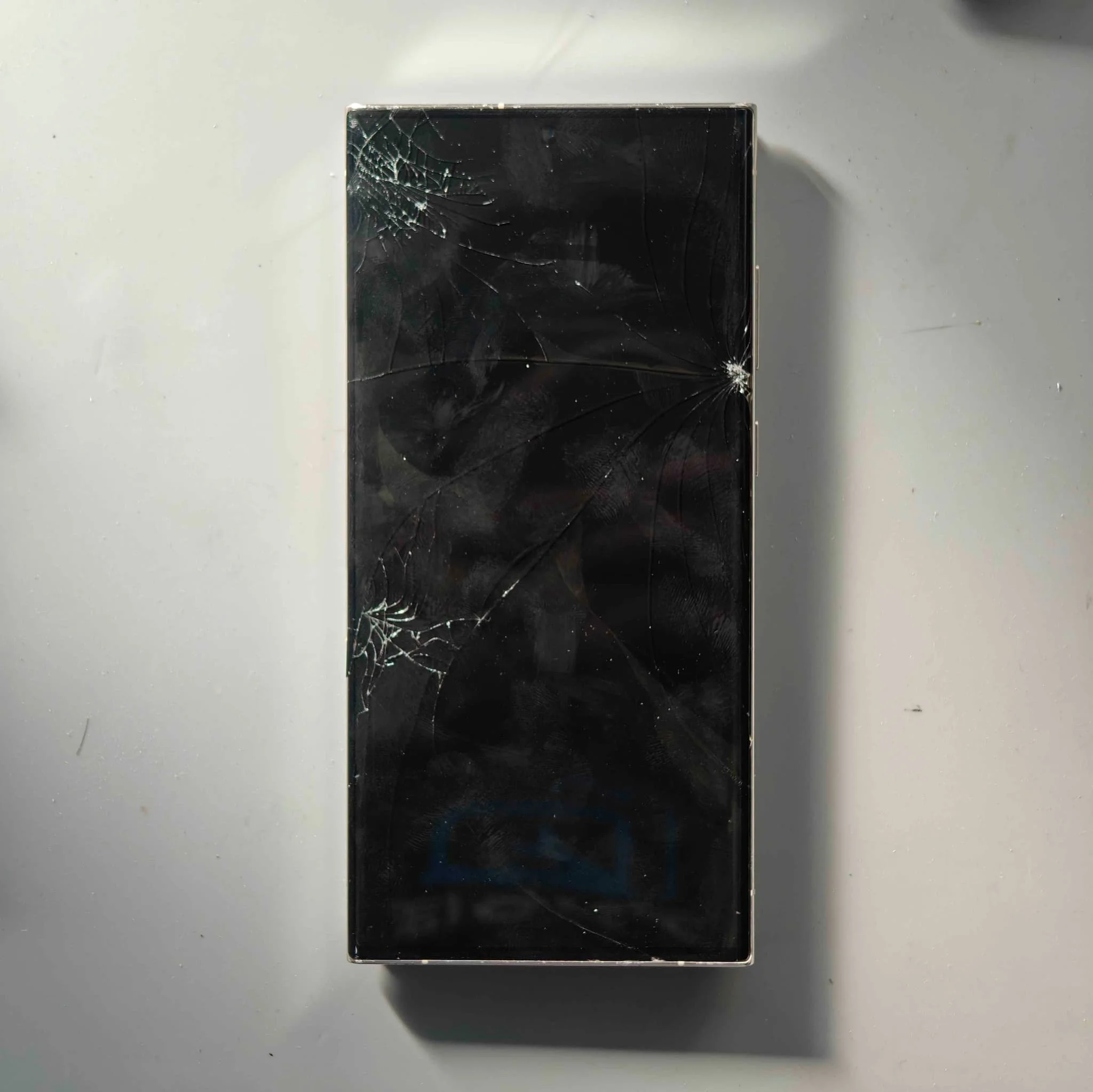 Galaxy S23 Ultra 画面割れ修理 | 岡崎市デジらぼ修理事例 | デジらぼ